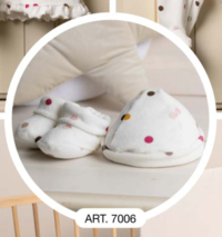 CAPPELINO+SCARPETTE NEONATA 7006 Tellini S.r.l. Wholesale Clothing