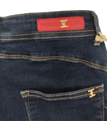 Emanuela sales costa jeans